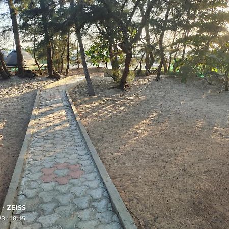 His Grace Sea View Cottages - Private Beach At Malpe Udupi Bagian luar foto