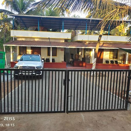 His Grace Sea View Cottages - Private Beach At Malpe Udupi Bagian luar foto
