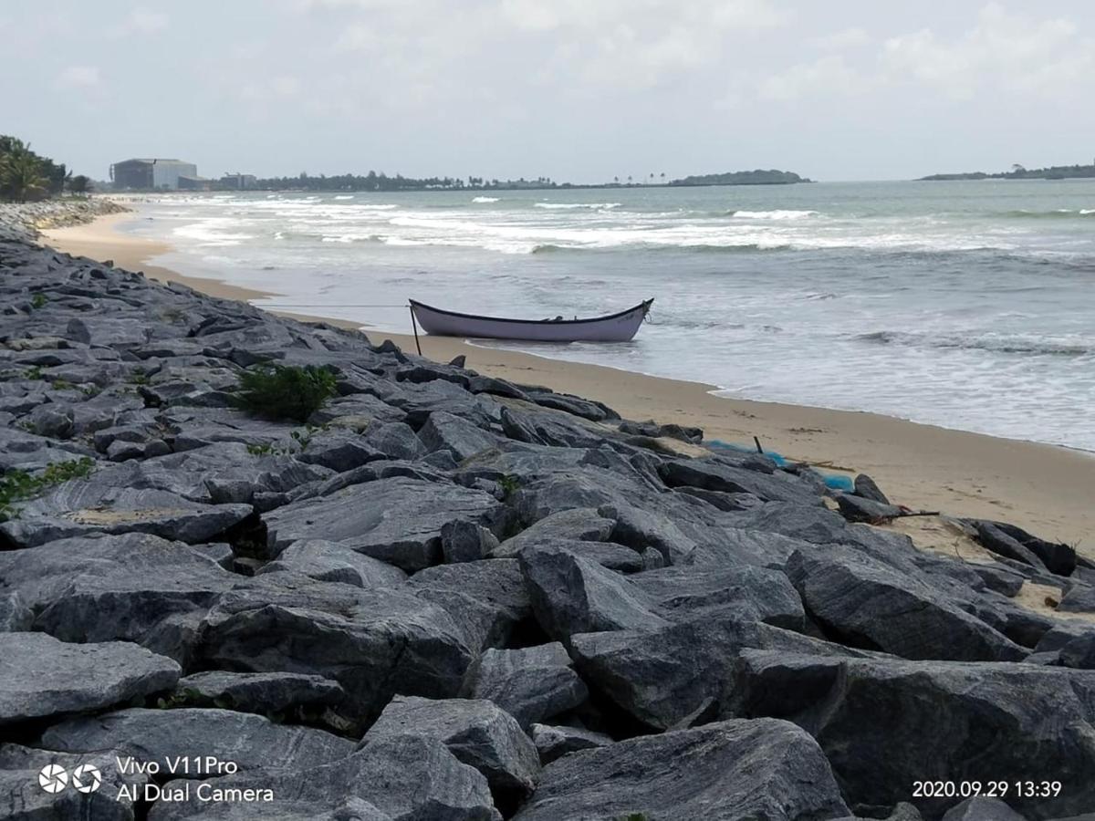 His Grace Sea View Cottages - Private Beach At Malpe Udupi Bagian luar foto