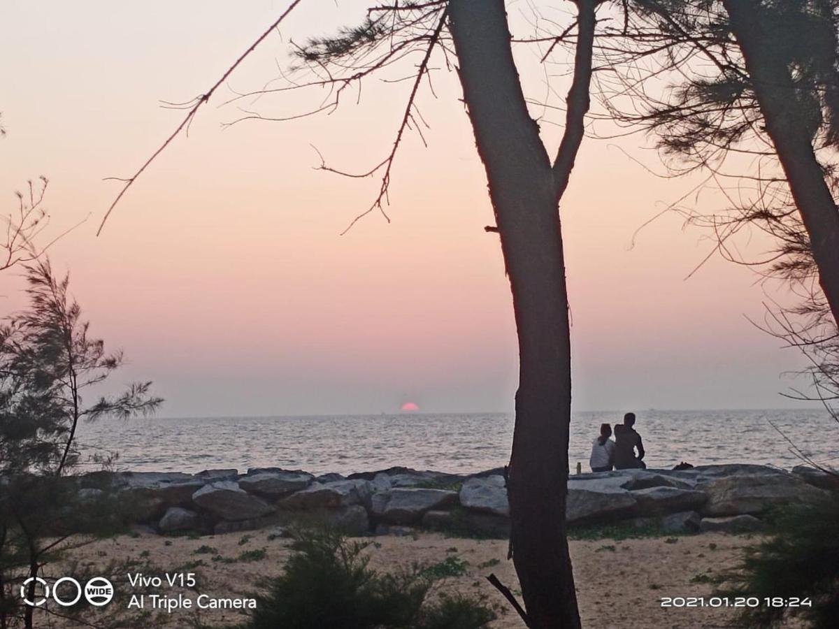 His Grace Sea View Cottages - Private Beach At Malpe Udupi Bagian luar foto