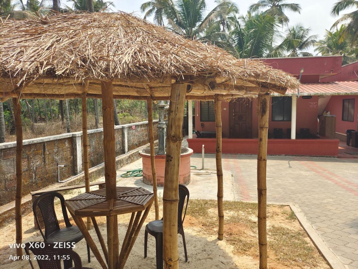 His Grace Sea View Cottages - Private Beach At Malpe Udupi Bagian luar foto