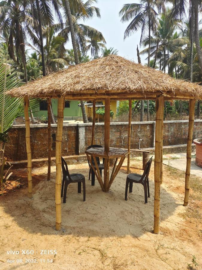 His Grace Sea View Cottages - Private Beach At Malpe Udupi Bagian luar foto